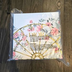 DIOR gift box